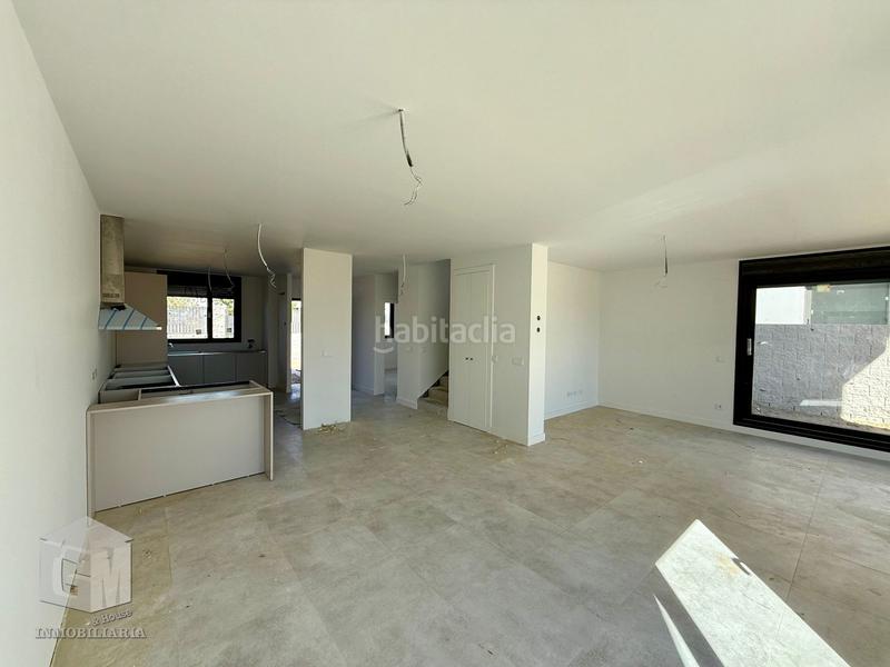 Foto 7a0ad795-3829-45d9-9fb1-d3c1dcf3e633. Casa con riscaldamento parcheggio piscina in El Bosque Villaviciosa de Odón