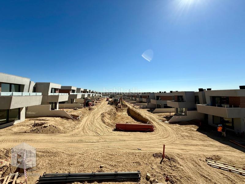 Foto a233c0cf-021f-46e3-abdd-fd2fedcd5df7. Casa con riscaldamento parcheggio piscina in El Bosque Villaviciosa de Odón