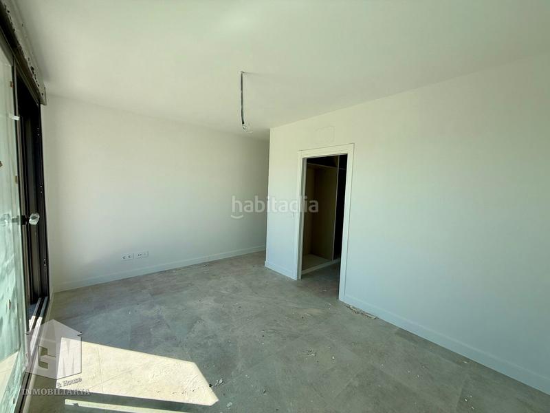 Foto f72a784f-513d-40ff-b72e-d700e3f40680. Casa con riscaldamento parcheggio piscina in El Bosque Villaviciosa de Odón