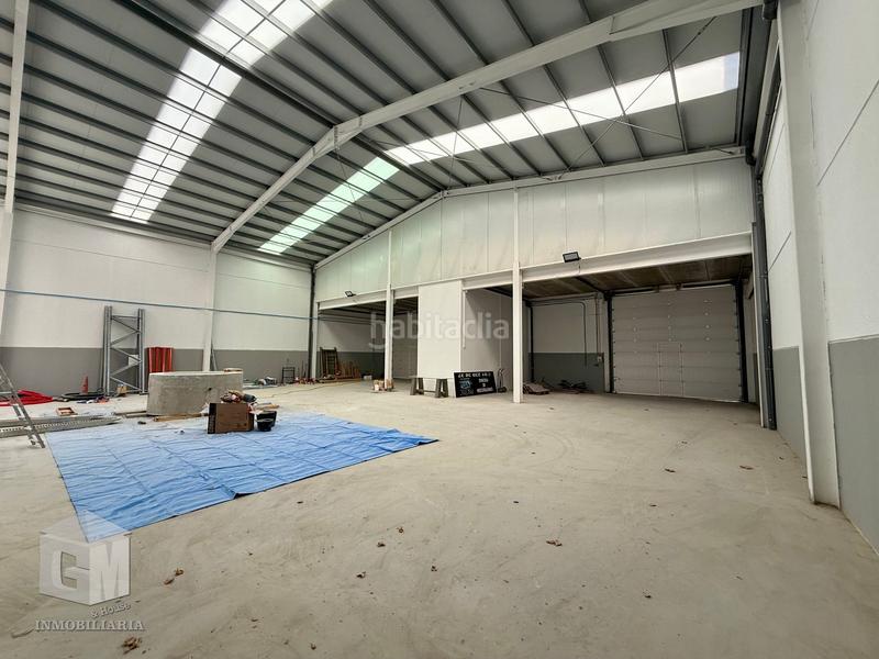 Foto 040dc0ae-3d00-4017-a977-b681387af224. Bâtiment à usage industriel dans Las Castañeras - Bulevar Arroyomolinos