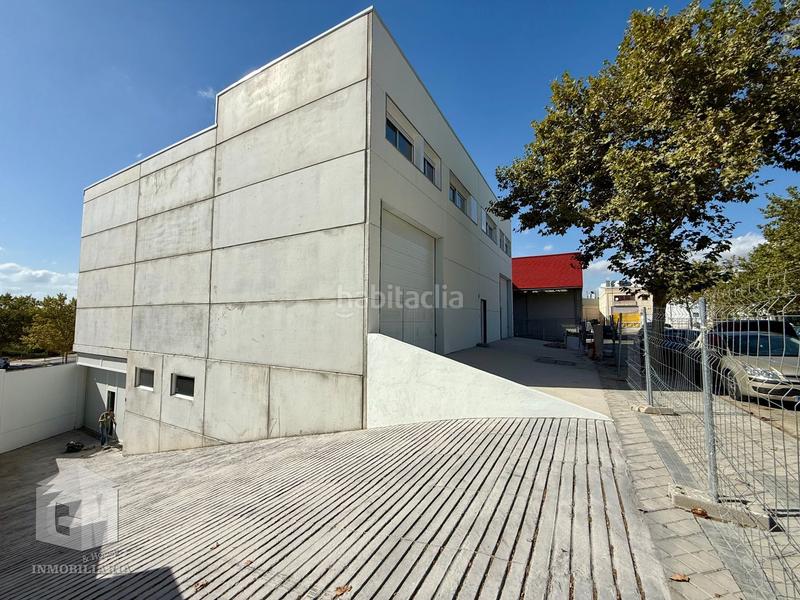 Foto b3ef518f-21ce-42b5-8208-b45272dd4d01. Bâtiment à usage industriel dans Las Castañeras - Bulevar Arroyomolinos