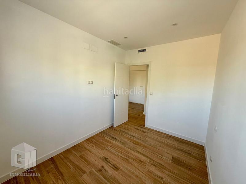 Foto bbc3a7b7-0e3b-4ee5-9586-57f658e2b096. Bâtiment à usage industriel dans Las Castañeras - Bulevar Arroyomolinos