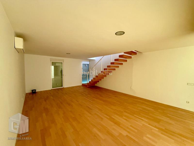 Foto 907ab243-85d7-4b4c-94aa-ca4dcca689e2. Duplex con riscaldamento in Torre de Esteban Hambrán (La)