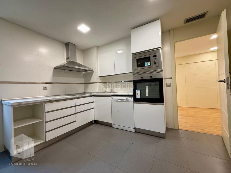 Foto 76ebb345-2579-4f89-a4ac-f3bc52446cad. Rent flat with heating parking pool in Las Castañeras - Bulevar Arroyomolinos