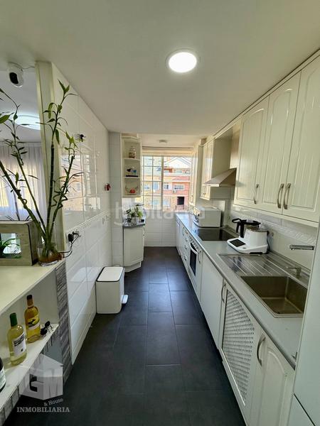 Foto b51e8723-aa0c-420b-888b-ef71ccc60959. Zweistöckige wohnung mit heizung in Zona El Caño Arroyomolinos