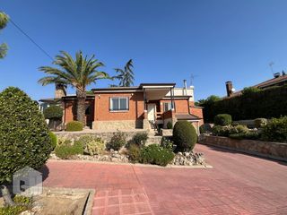 Lloguer Casa a Batres. Chalet alquiler cotorredondo