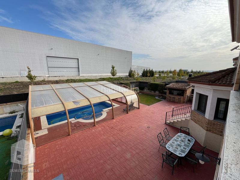 Foto a109a41a-3543-4a21-98f2-809e87f93eea. Casa amb calefacció aparcament piscina a señorío de Illescas Illescas