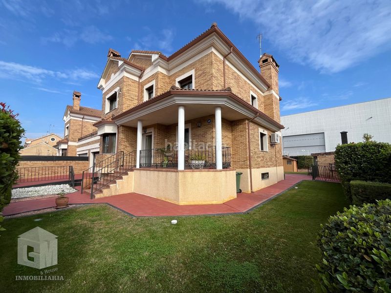 Foto ae94201d-ee4c-4d78-bed7-c77d507c8c76. Casa amb calefacció aparcament piscina a señorío de Illescas Illescas