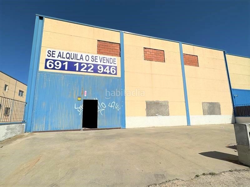 Foto 8ef94ce9-e944-4a31-85fa-6adc3e57ed08. Bâtiment à usage industriel dans Pintores-Ferial Parla