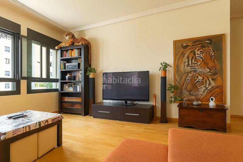 Foto 08538aff-f919-4806-8aa6-82813753347e. Pis amb calefacció aparcament piscina a Montecarmelo Madrid