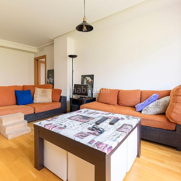 Foto 66e80929-3052-4c44-91c5-f4969c091a58. Pis amb calefacció aparcament piscina a Montecarmelo Madrid