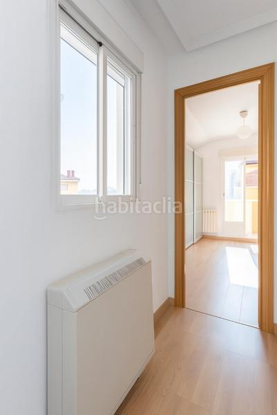 Foto 23ceb551-56df-4aad-bed4-ae3aa77904eb. Duplex avec chauffage dans Tres Olivos-Valverde Madrid
