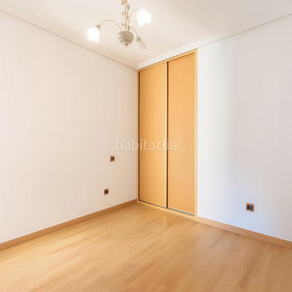 Foto aa04c685-7f14-4592-a8d5-b26da062a52a. Duplex avec chauffage dans Tres Olivos-Valverde Madrid