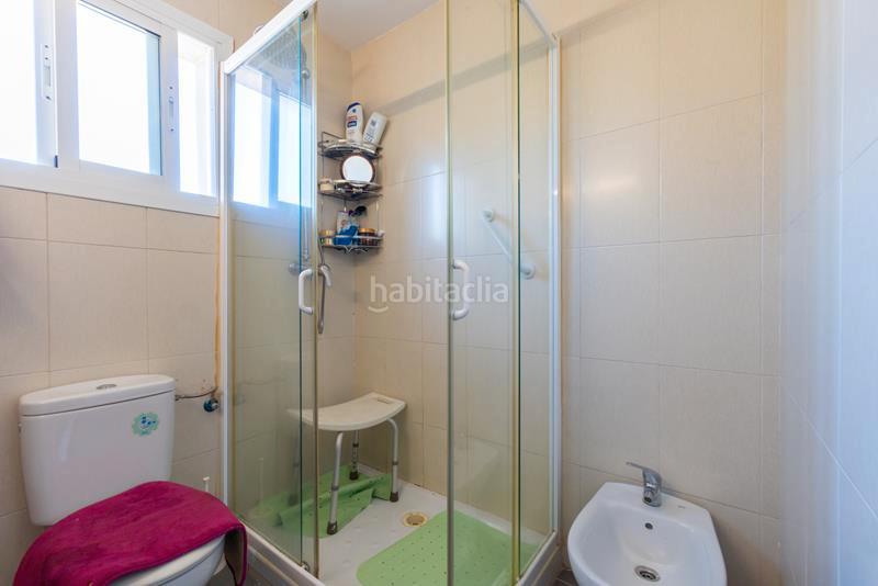 Foto de59a1c6-ac2a-419e-bf4f-e179779d93b8. Casa adosada chalet adosado en caldas de estrach en Madrid