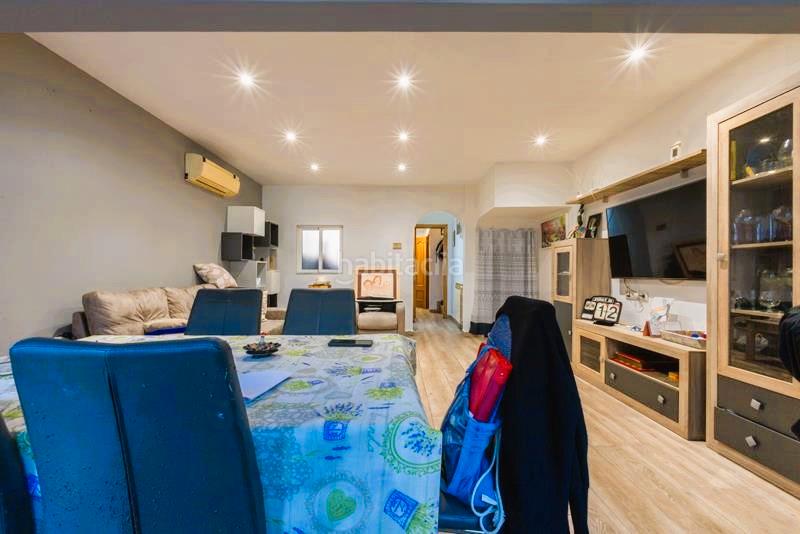 Foto f7af2a01-09e0-4208-8359-d093ebfe51bd. Casa adosada chalet adosado en caldas de estrach en Madrid