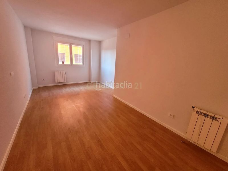 Foto 38ee0863-d2c9-46ed-a5fc-bcd35a7b70e7. Apartament a Camarena