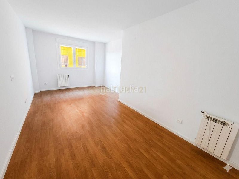 Foto f97a4584-e6d4-469d-90d5-19d8aba54083. Apartament a Camarena