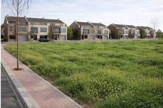 Terreno residenziale  Calle juan de la cierva, 3, horche, guadalajara, spain. Solar urbano residencial en horche, guadalajara
