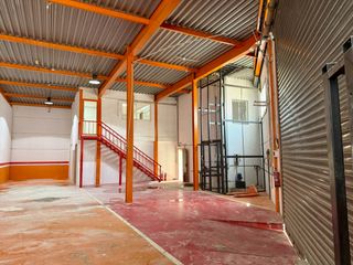 Nave industrial en Carrer Coeters