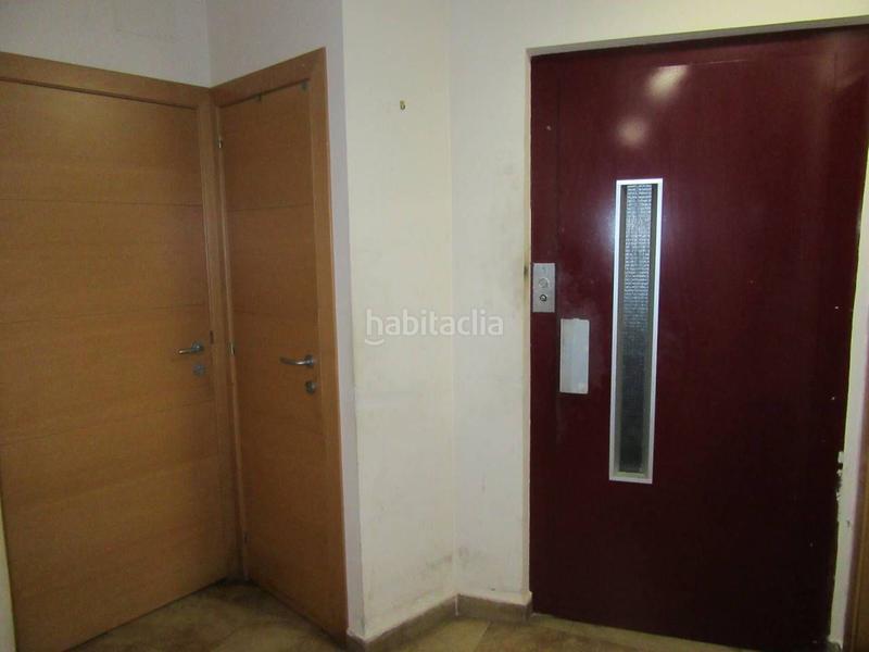 Foto 3de77cd8-be73-4594-acf7-4b56959a39c4. Local comercial a La Cañada Paterna