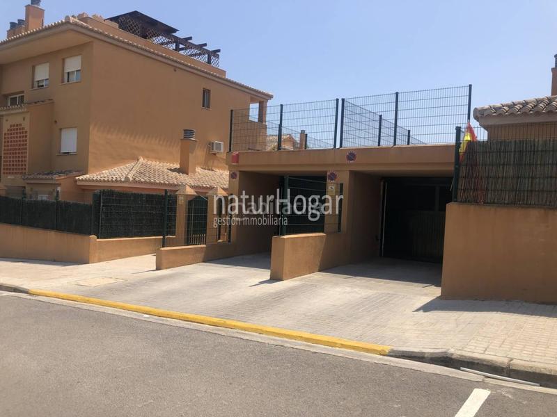 Foto c12e6855-2fc7-4514-af4c-61f4b882adbb. Aparcament cotxe a castell de la creu 15 a Massarojos Valencia