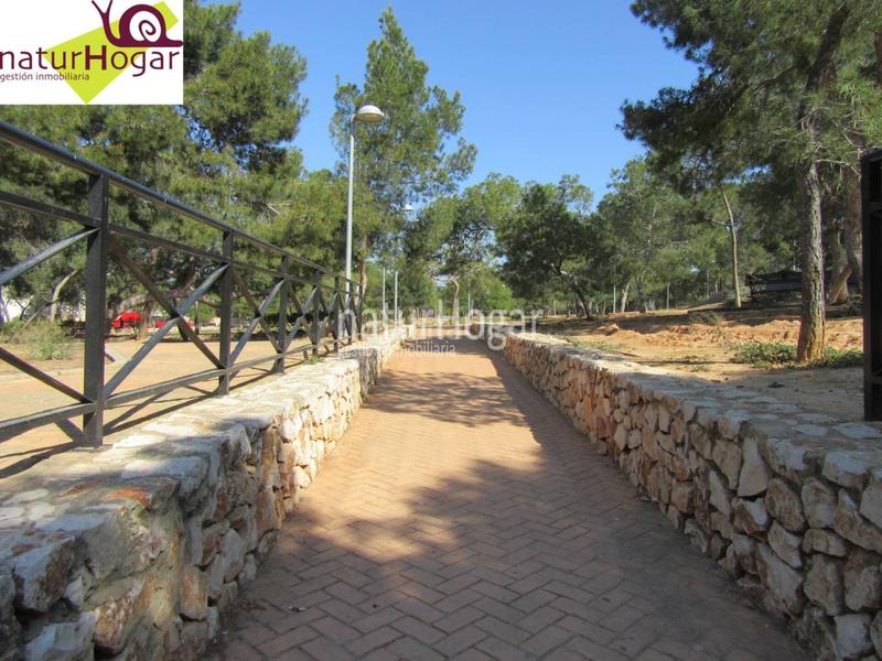 Foto fddbaeac-cd13-4ada-b7e7-feffb091b96b. Autoparkplatz in La Cañada Paterna