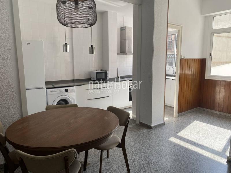 Foto 07a35e02-d143-41ce-b8ea-87828e3f65fb. Alquiler piso alquiler de piso en valència capital en Valencia
