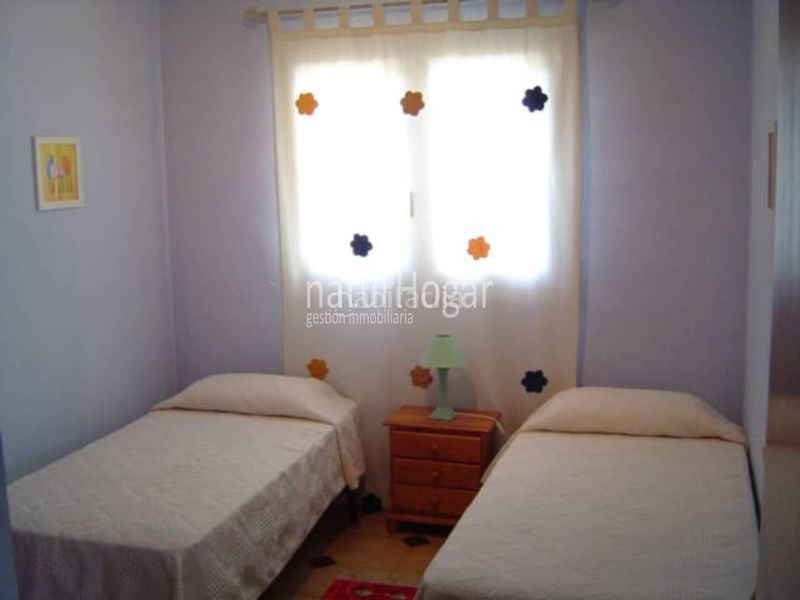 Foto 67da0584-a2cb-4852-b3ee-9b46b55d42b7. Casa adossada amb aparcament piscina a La Cañada Paterna