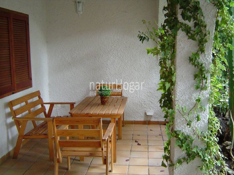 Foto a6af83ee-aa13-42de-b68e-3a8bb6727a63. Casa adossada amb aparcament piscina a La Cañada Paterna