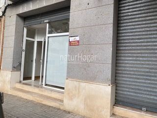 Lloguer Local Comercial  Calle 6. Local comercial en alquiler en la canyada, paterna