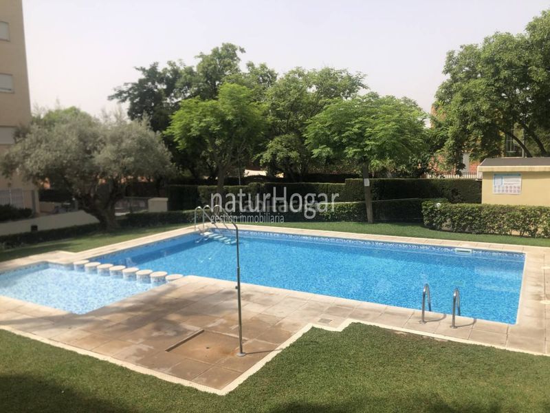 Foto d4ca9947-bb1a-40b7-ae05-24fdb5b5d8e6. Pis amb calefacció aparcament piscina a Valterna Paterna