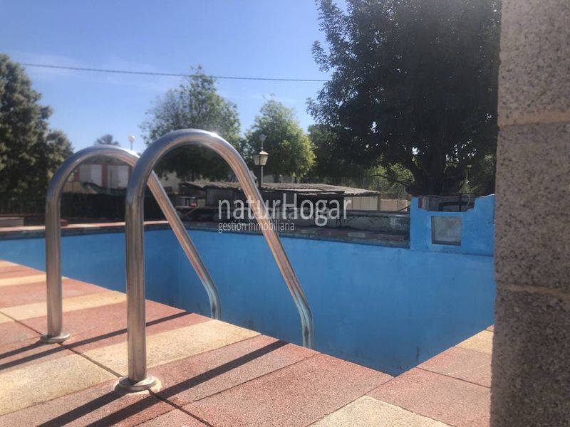 Foto 4ccb8c9b-d484-490c-9bb1-7dd81eb53b70. Chalet casa en venta en la pobla de vallbona en Pla dels Aljubs Pobla de Vallbona (la)