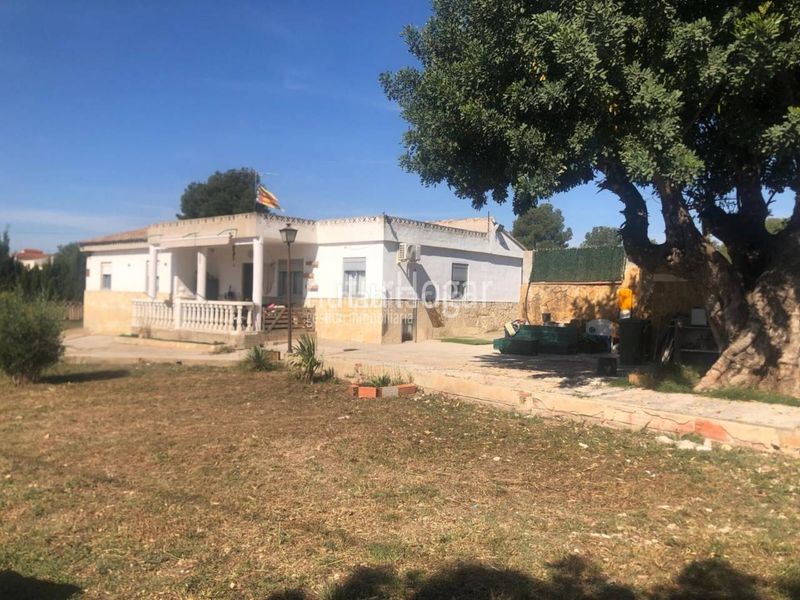 Foto 88765554-5996-4951-b2f8-3c651cc098e3. Chalet casa en venta en la pobla de vallbona en Pla dels Aljubs Pobla de Vallbona (la)