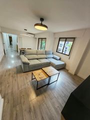 Location Appartement à El Carmen. Alquiler piso en el carmen exclusivamente estudiantes