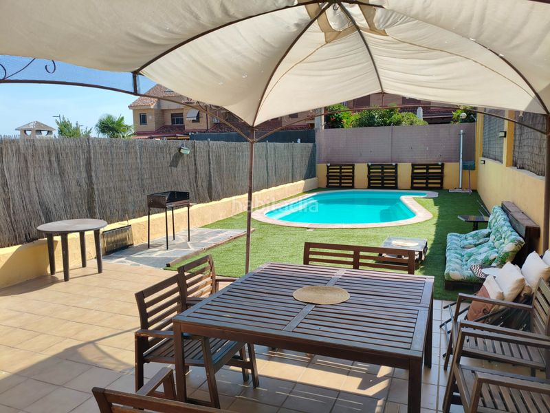 Foto f58312fb-83dc-47eb-a217-6b8d61ad0d8f. Casa adossada amb calefacció aparcament piscina a Navalcarnero