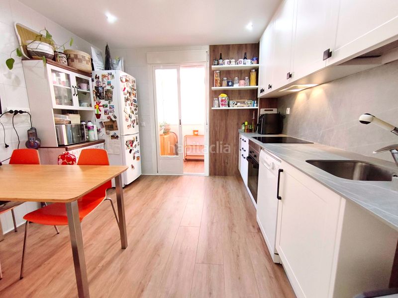 Foto 37a7f736-6199-4c42-b4a8-c7fe6cef3f44. Pis amb calefacció aparcament a Centro Navalcarnero