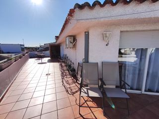 House  Calle lazarillo de tormes. Negocio rural
