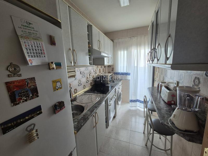 Foto d7c09148-8440-4262-a0c1-d9d2a360b464. Piso 3 dormitorios, amplio, buen estado en Abrantes Madrid