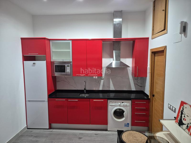 Foto 8bfe26a3-698a-4ea6-8ba7-75bff3d20d75. Apartamento precioso apartamento junto al polideportivo gallur en Madrid