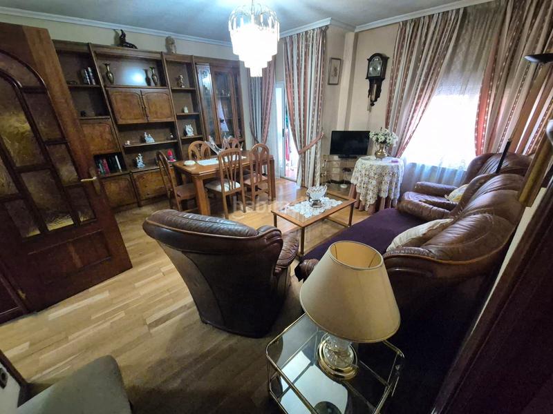 Foto 8afa0ba0-6218-4cfb-b097-f30e9469de24. Appartement dans Abrantes Madrid