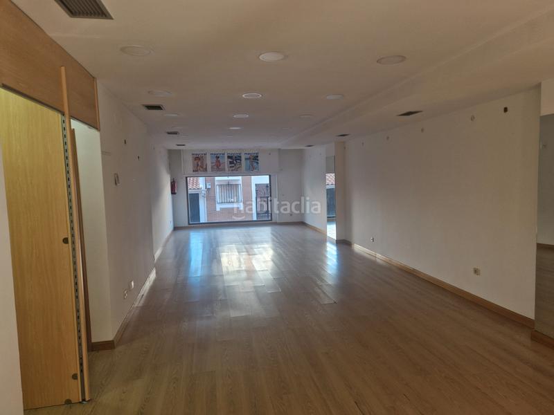 Foto 9e4b92a9-85c0-4b15-a6df-f95299d09483. Alquiler local comercial en calle juan carlos i 5 local comercial centro en Griñón
