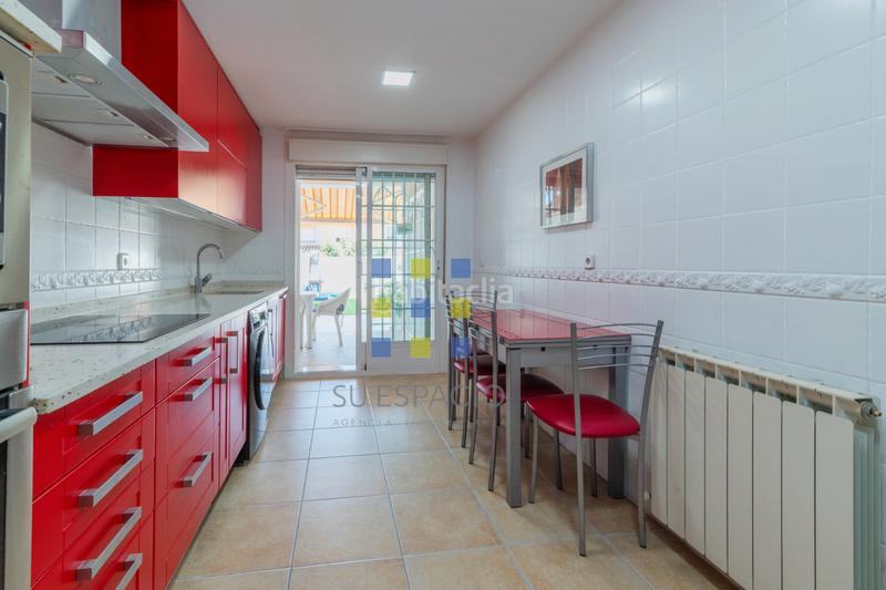 Foto 0afeb065-ed5f-4262-ad71-31124b4383fa. Chalet in calle cabañas 5 in Ugena