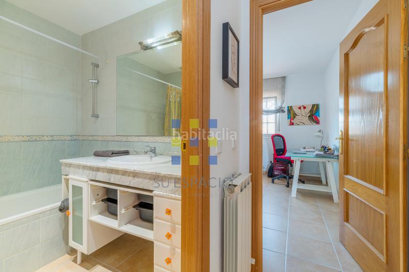 Foto e4feac8a-eb5c-4213-9af4-cf7640e12340. Chalet in calle cabañas 5 in Ugena