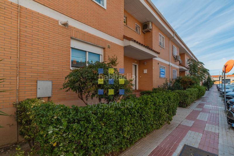 Foto ba8ed86e-4d3a-44ab-84ef-59a8349211e5. Casa a schiera con riscaldamento parcheggio in Griñón