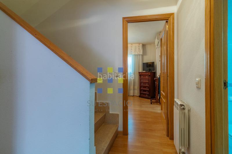 Foto ee230cd1-7fe6-4693-b19c-42b761aa357b. Casa a schiera con riscaldamento parcheggio in Griñón
