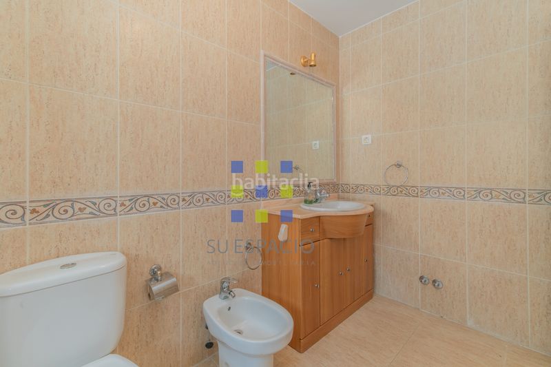 Foto ace11937-ecf1-4864-b3c0-71d1cbc93821. Xalet amb xemeneia calefacció piscina a Méntrida