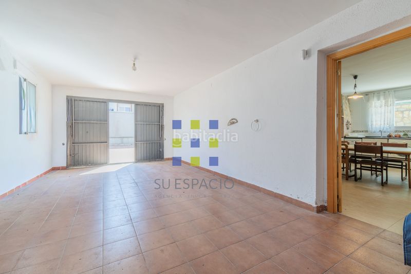 Foto bbfbfc46-e074-4929-8e62-cbf07c15e510. Xalet amb xemeneia calefacció piscina a Méntrida