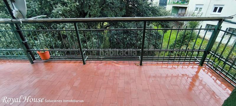 Foto a7e5392d-ad38-48c0-b2f0-748fe34f28d8. Pis amb xemeneia calefacció piscina a Parque de la Coruña-Las Suertes Collado Villalba