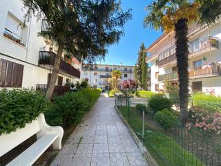 Etagenwohnung  Urbanización parquesierra. Piso reformado de 2 dormitorios en parque sierra, collado villal