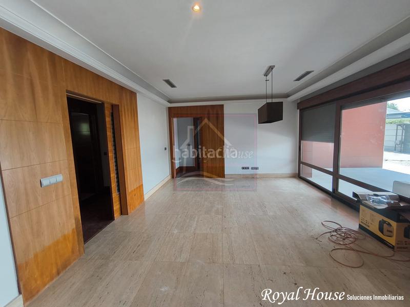 Foto 0a668871-d379-4d96-94c6-fc51da32e4a9. Casa aparellada amb calefacció aparcament piscina a Collado Villalba